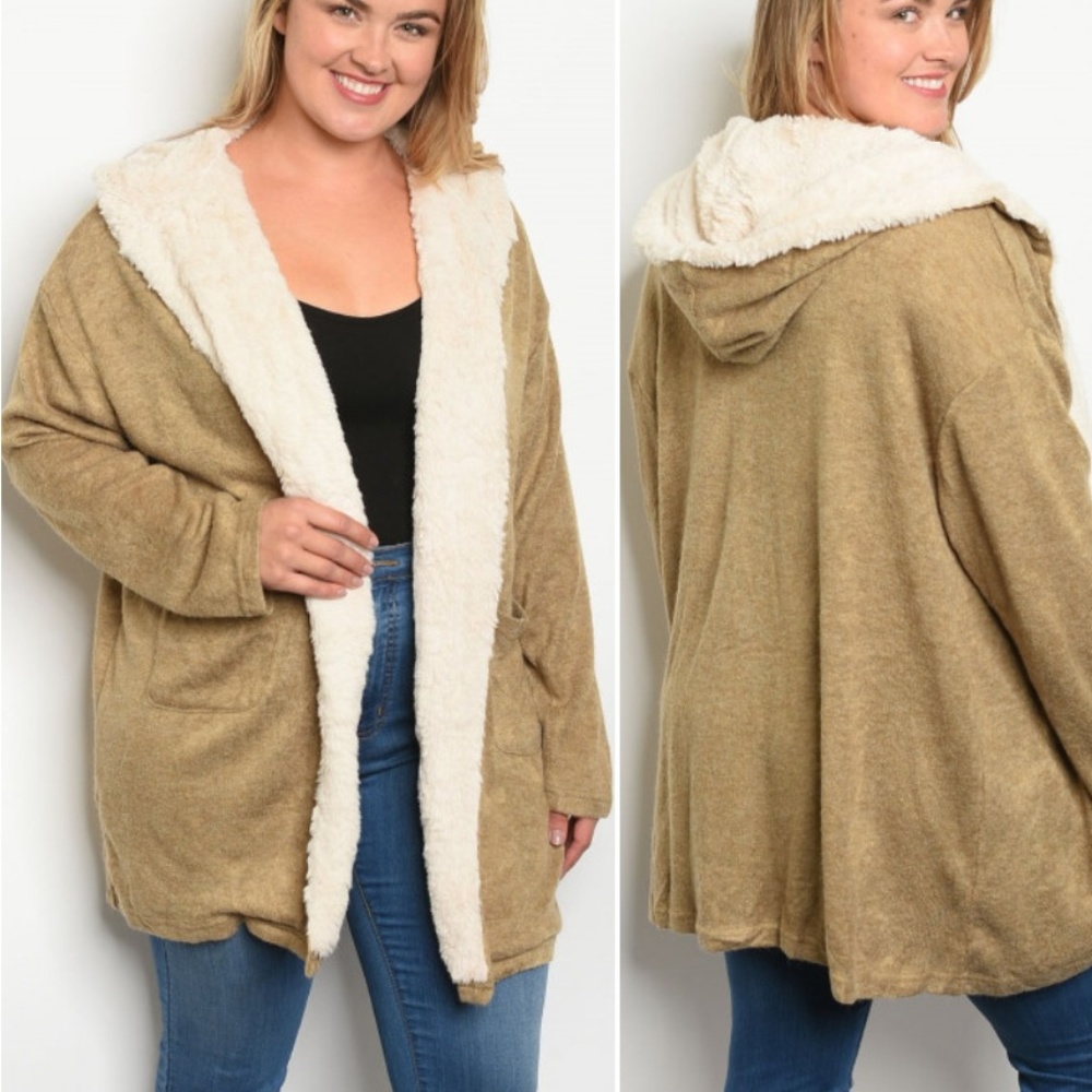 PLUSH HOODED CARDIGAN SWEATER